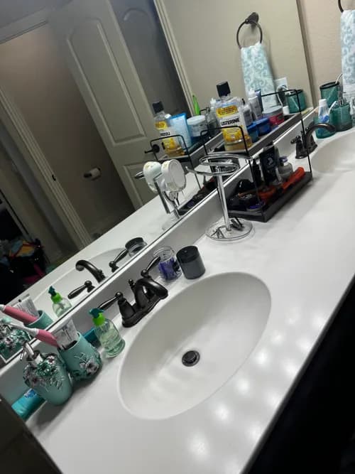 DAY CLEANING SERVICES LLC - Photo 3