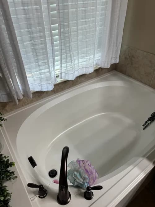 DAY CLEANING SERVICES LLC - Photo 2