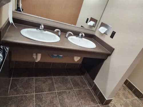 Dazzling Cleans LLC - Photo 2