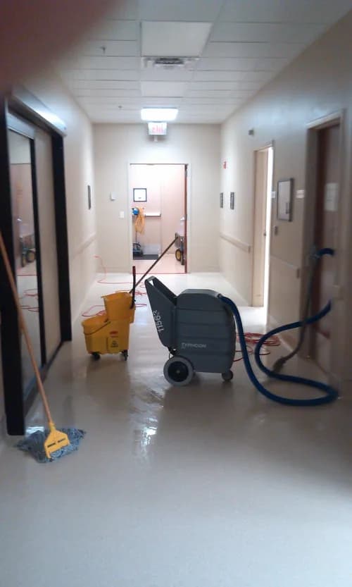 Desert Pro Commercial Cleaning LLC - Photo 2