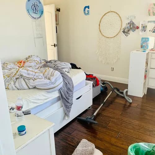 Dusting Up 4U Cleaning Services - Photo 1