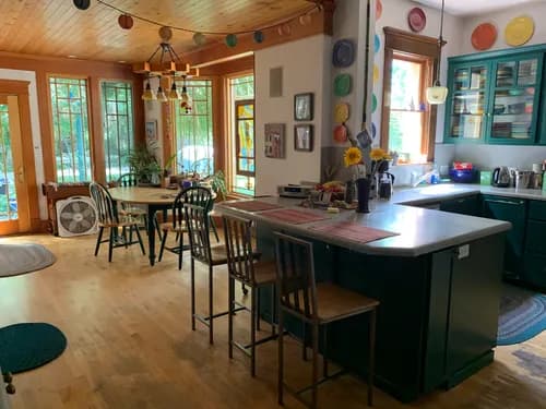 Earth Home Eco Cleaning - Photo 2