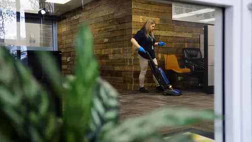 Elite Touch Cleaning Services - Photo 2