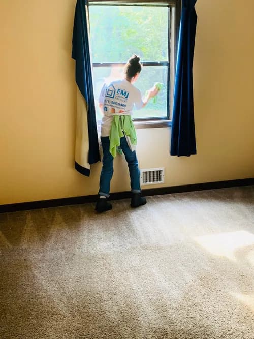 EMJ House Cleaning - Photo 2