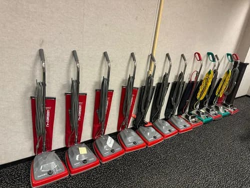 EMR Cleaning Services - Photo 1