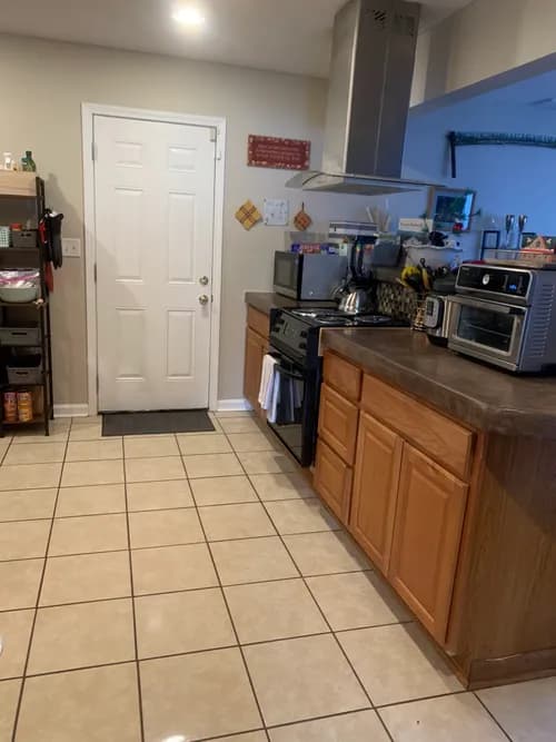 Enpiles Janitorial Services, LLC - Photo 3