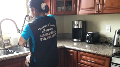 Esmeraldas'Cleaning Services LLC - Photo 1