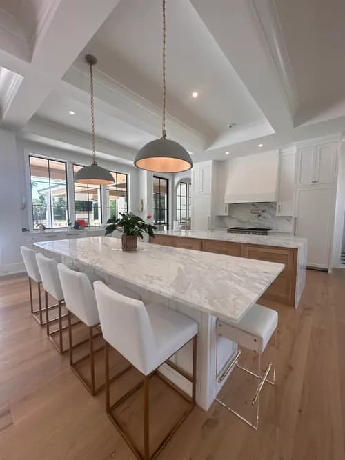 Everybody Knows Jane, LLC - Photo 2