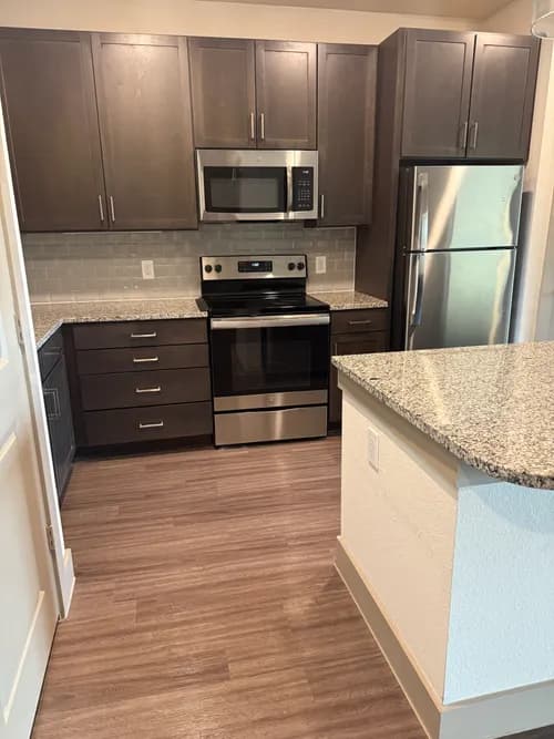 Family Cleaning Services - Photo 2