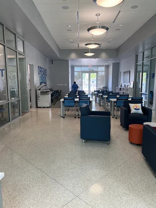 Fleur De Lis Janitorial - Photo 2