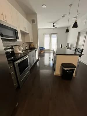 Fort Worth Cowboy Cleaners - Photo 4