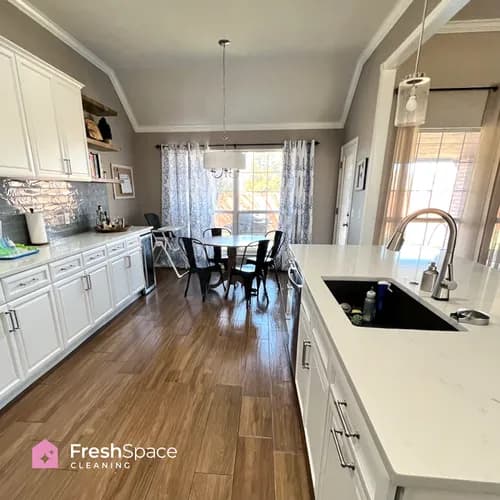 FreshSpace Cleaning Cleveland - Photo 4