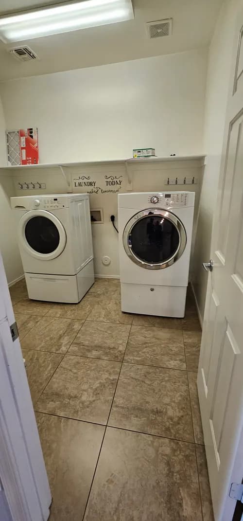 GM Cleaning Service - Photo 2