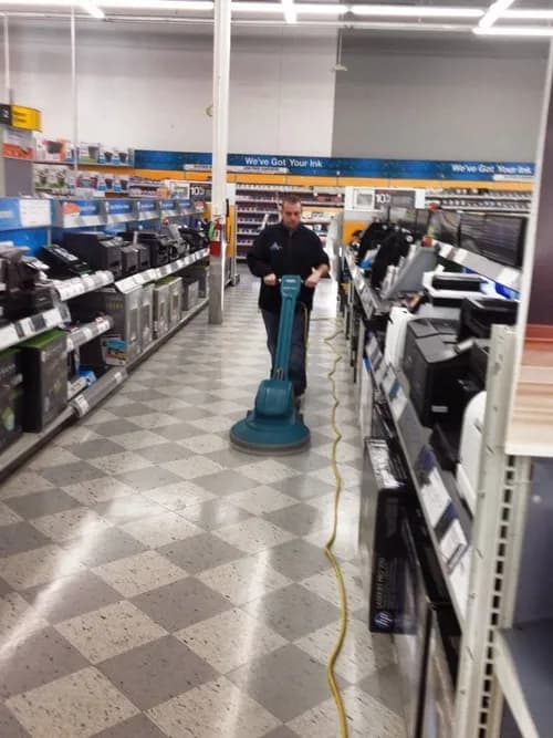 H & M Cleaning Solutions - Photo 3