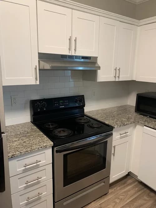 Happy Life Cleaning Pros - Photo 3