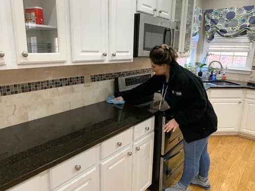 Houston Amazon Maids - Photo 2