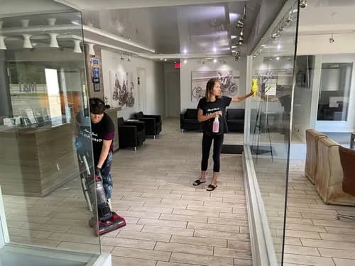 HRD Cleaning Service - Photo 1