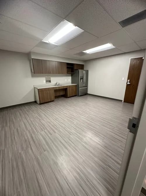 Hy-Sheen Custom Cleaning LLC - Photo 4