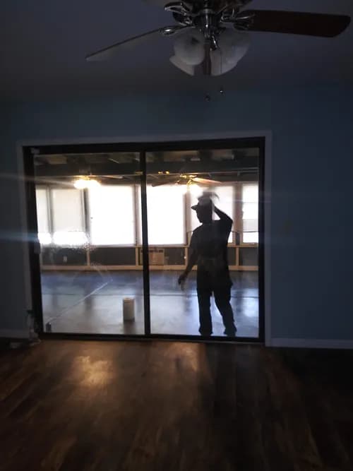 Impressive Cleaning Service - Photo 1