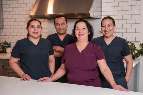 Iris Cleaning Services - Photo 1