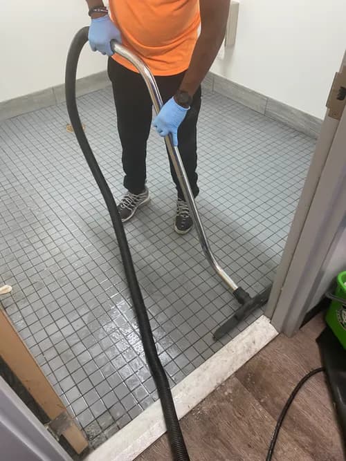 J & B Commercial Cleaning Services - Janitorial Services - Photo 2