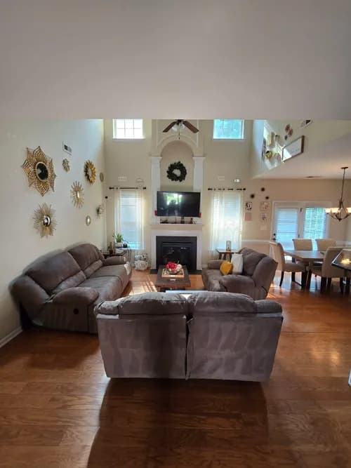 Jackelyn’s Cleaning Service LLC - Photo 2