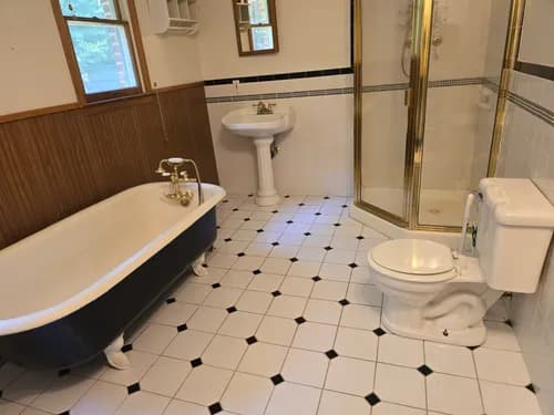 JAMESTOWN COMMERCIAL CLEANING SERVICES LLC - Photo 5