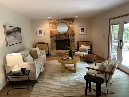 Juniors Cleaning Services LLC - Photo 3