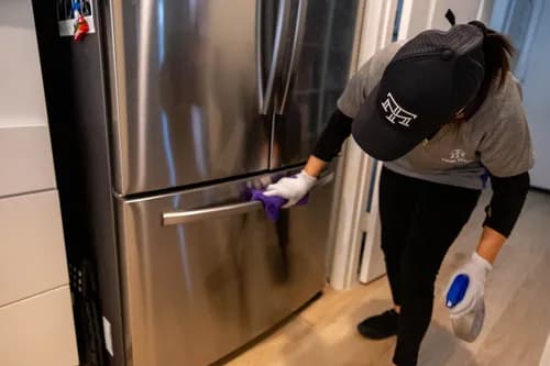 Just In Time House Cleaning - Photo 1