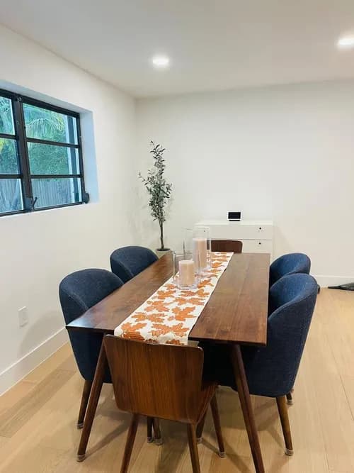 Kimmay Cleaning Services LLC