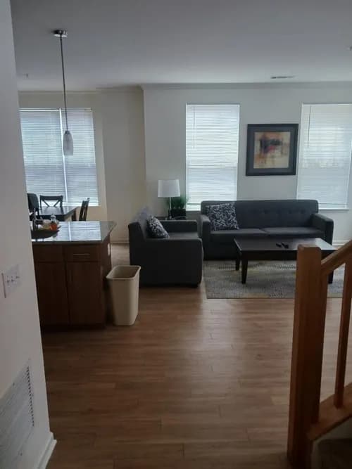 La's Just Right Cleaning & Painting Services LLC - Photo 2