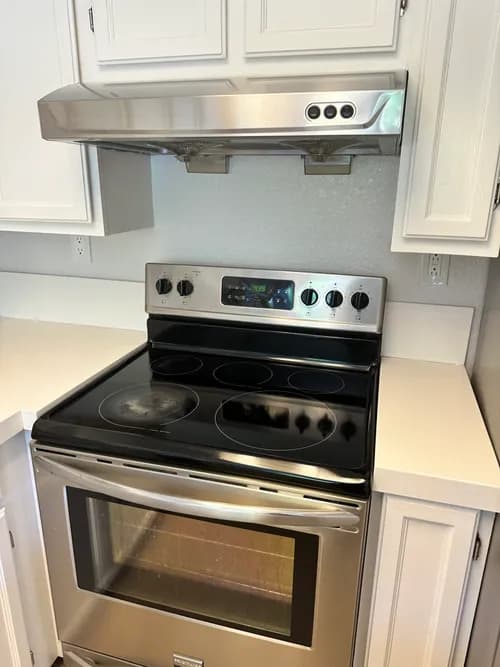 Laura House Cleaning LLC - Photo 3