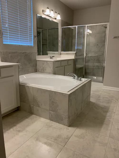 Laura's Cleaning Services - Photo 1