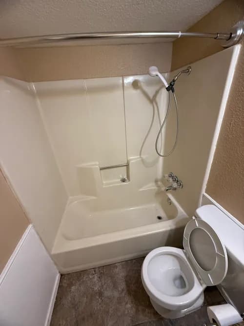 Lesmar cleaning services LLC