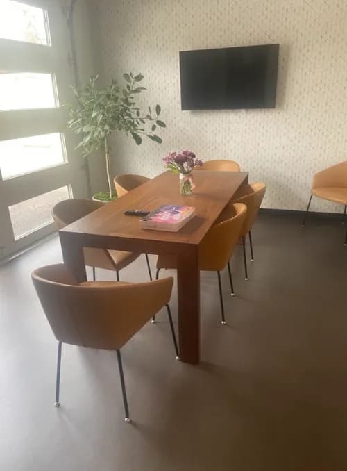 Living water cleaning service - Photo 1