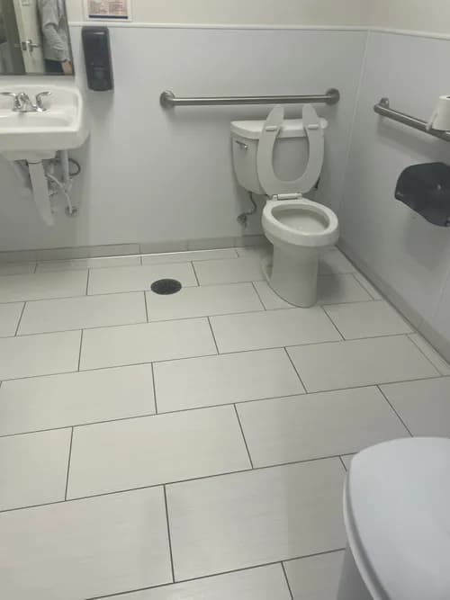 Lluvia Green Cleaning - Photo 2