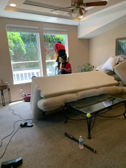 Lozano's House Cleaning - Photo 3