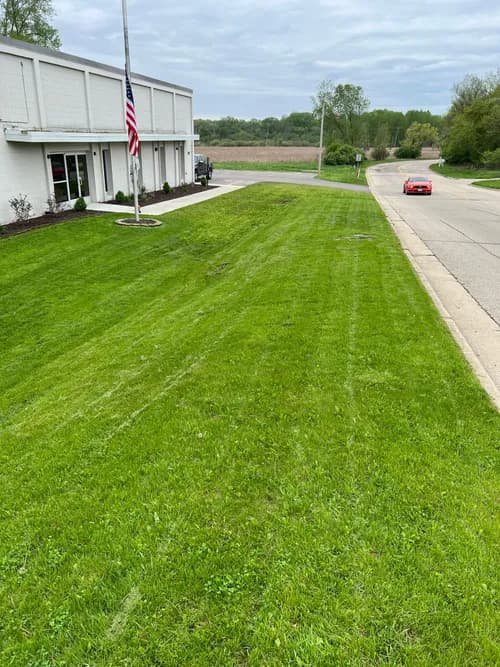 Lunas Projects LLC - Photo 3