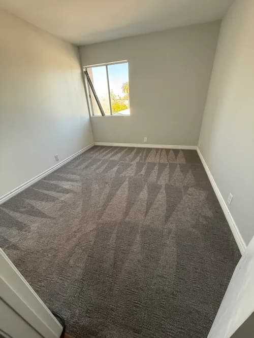 LV Cleans CLEANING SERVICE - Photo 1