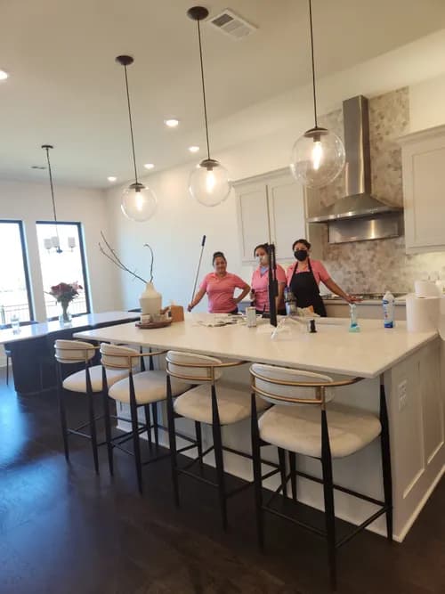 Magic Wand cleaning services Dallas - Photo 2