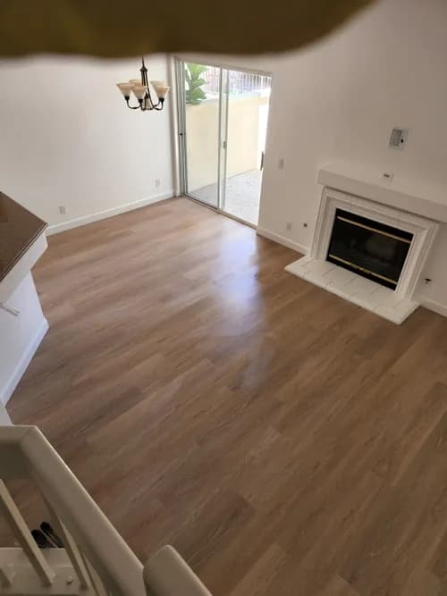 Maid in California - Photo 3