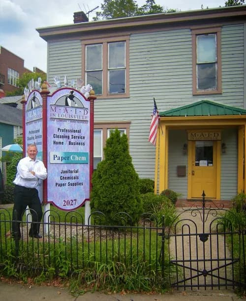 Maid In Louisville - Photo 3