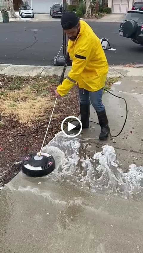 MDM Cleaning Specialist - Photo 4