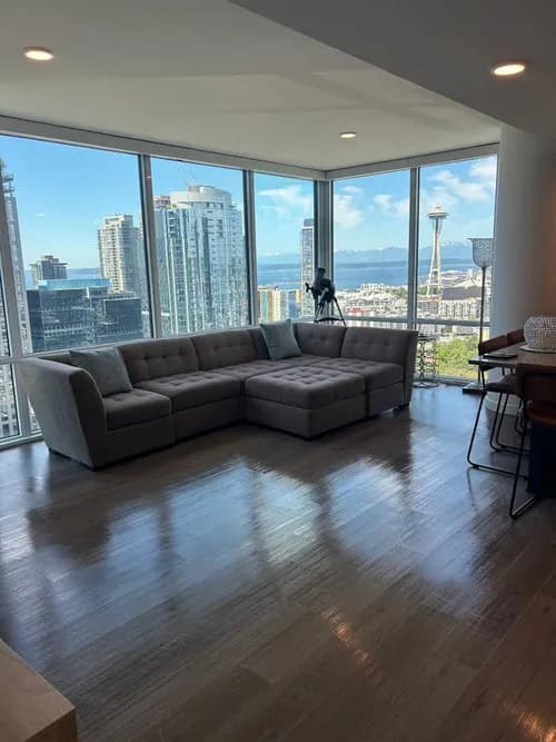 Meekas cleaning services llc - Photo 1