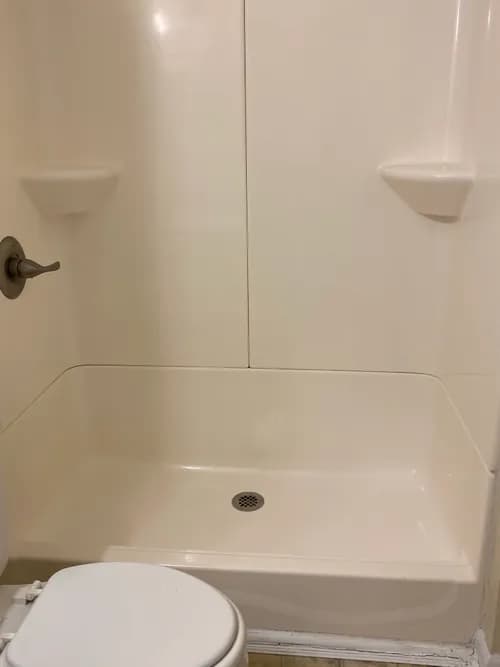 Molina's Magic-ServiCleaning,LLC