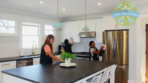 Mommy & Me Cleaning Service - Photo 4