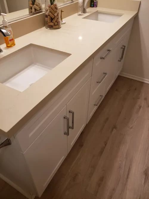 Monas House Cleaning - Photo 2