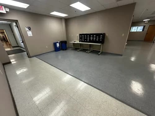 Monley's Cleaners - Photo 2