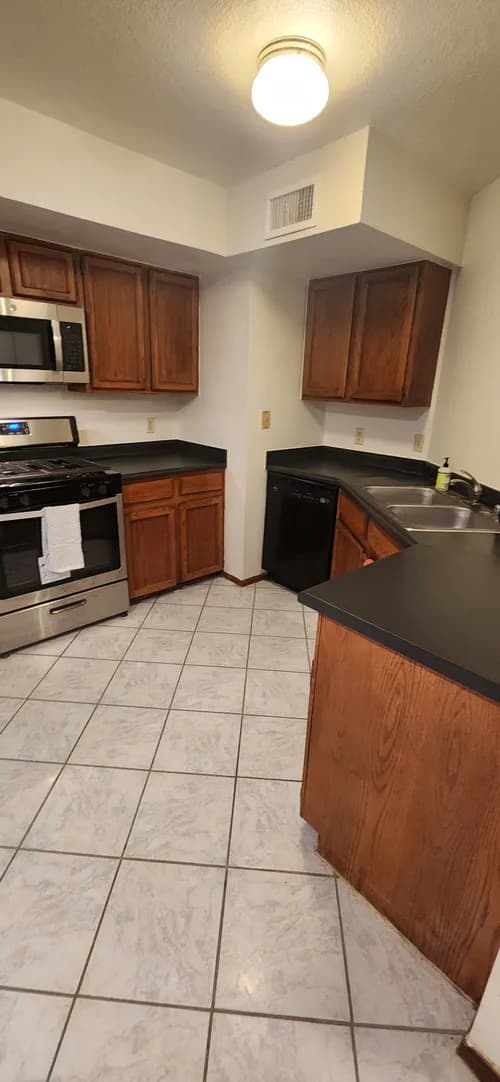 Muffy's Cleaning Solutions - Photo 1