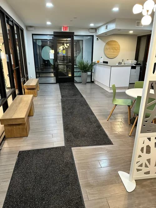 Munoz & Associates Cleaning LLC - Photo 2